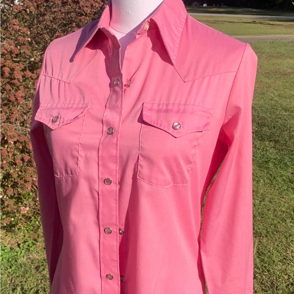 Vintage Pink Wrangler Authentic Western Shirt For Females, Barbie, Size 34, XS - Picture 2 of 7